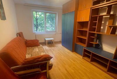 Apartament 3 camere decomandat Bucuresti sector 4