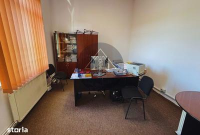 Spațiu comercial, de 65 mp, în Central - 6