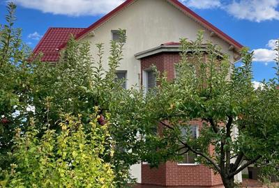 PROPRIETAR VAND sau INCHIRIEZ vila in cartierul Irish Park, 5 camere, 3 niveluri, curte 420 mp PROPRIETAR VAND sau INCHIRIEZ vila in cartierul Irish Park, 5 camere, 3 niveluri, curte 420 mp - 1