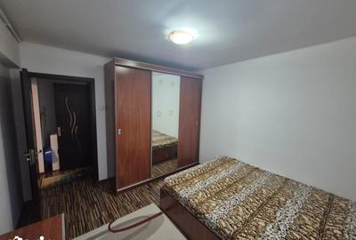 Apartament cu 3 camere semidecomandat, mobilat în Titan - 15