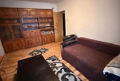 Inchiriez apartament cu doua camere in zona centrala - 4
