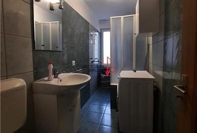 Garsoniera Decomandata, 35 mp, bloc mixt, Mobilata si Utilata Modern -  Metrou I - 16