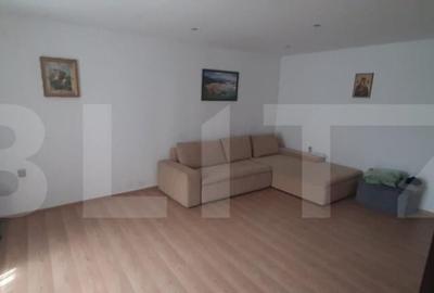 Apartament de vanzare, la casa, cu 2 camere, 66 mp, zona Laz - 8