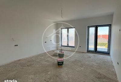 Casă cu 4 camere decomandat cu Teren 400 Mp în Oncea