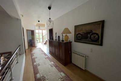 Casă individuală cu 9 camere cu Canalizare în Drumul Taberei - 10
