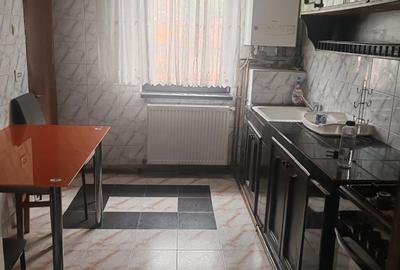 Apartament cu 2 camere decomandat în Mihăești - 2