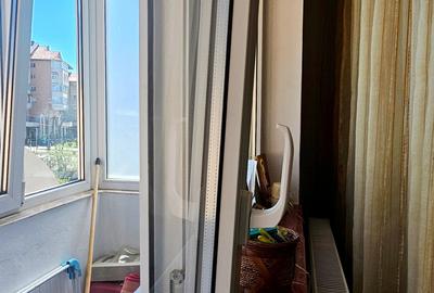 Apartament cu 3 camere semidecomandat în Dărmănești - 9