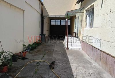 Casă cu 4 camere cu Teren 350 Mp în Ghiroda - 1