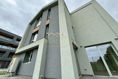 Duplex cu 5 camere cu Canalizare în Iancu Nicolae - 50