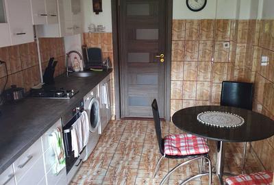 Apartament cu 3 camere decomandat în Exterior Vest - 3