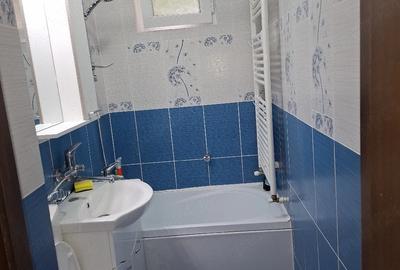 Apartament cu 3 camere semidecomandat în Central - 2