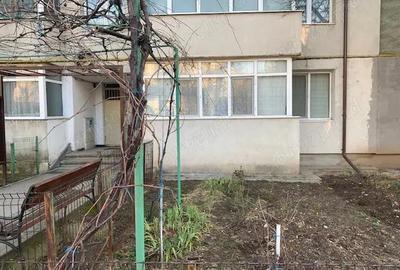 Apartament cu 2 camere decomandat în Crișan - 10