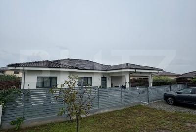 Casă individuală cu 4 camere cu Canalizare în Jucu de Sus
