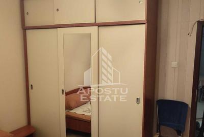 Apartamentul cu 2 camere, decomandat,etajul 2, zona Soarelui - 2