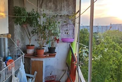 Apartament cu 3 camere semidecomandat în 1 Mai - 16