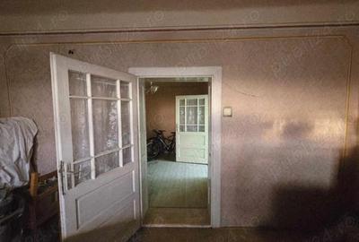 Casă cu 3 camere în Central - 2