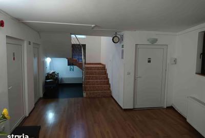 Casă cu Teren 782 Mp în Central - 3