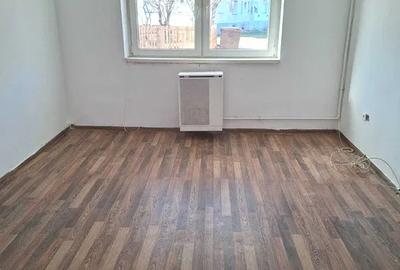 Garsonieră decomandată în Trei Stejari - 2