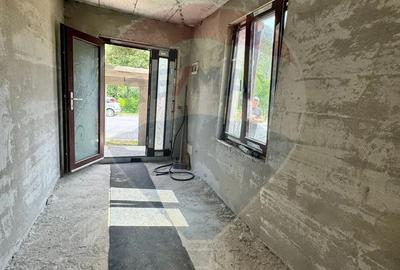 Casă cu 7 camere cu Teren 1014 Mp în Săliște - 12