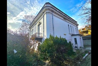 Imobil cu arhitectura unica, teren 700 mp - 5