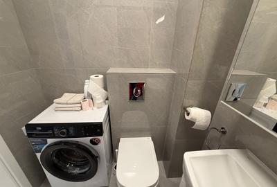 Apartament cu 2 camere semidecomandat, mobilat în Central