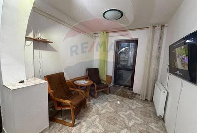 Apartament cu 3 camere de inchiriat in zona Rovine - 1