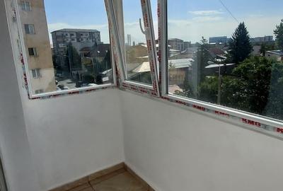 Apartament cu 3 camere decomandat în Drumul Taberei - 6