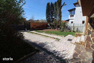 Casă cu 6 camere decomandat cu Teren 335 Mp în Central - 1