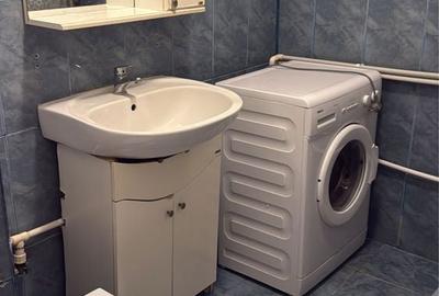 Apartament cu 2 camere decomandat în Broșteni - 2