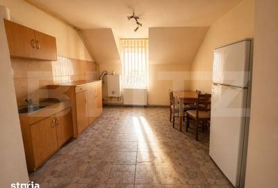 Apartament cu 5 camere în Central - 3