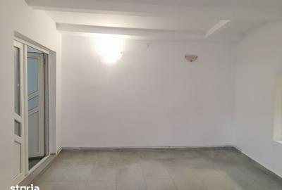Casă cu 8 camere cu Teren 250 Mp în Grivița - 9