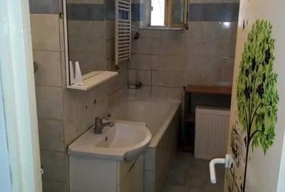 Apartament cu 2 camere decomandat în Văcăresti - 6