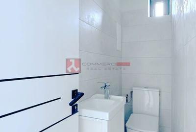 Spațiu comercial, de 65 mp, în Centrul Civic