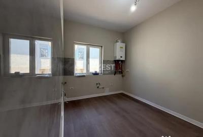 Casă cu 3 camere cu Teren 500 Mp în Central - 11