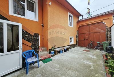 Casă individuală cu 5 camere cu Canalizare în Central - 17