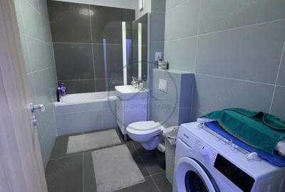 Apartament cu 3 camere semidecomandat în Central - 2