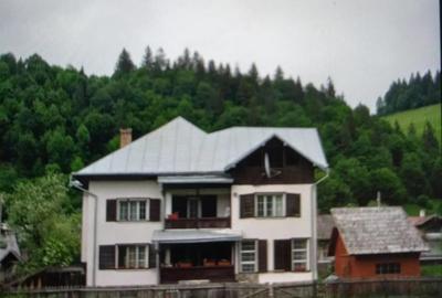 Casă cu 6 camere cu Teren 3000 Mp în Gura Humorului - 10