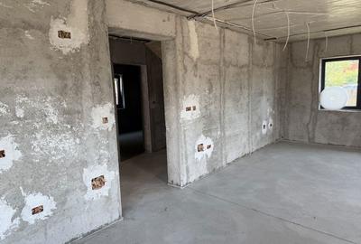 Casă cu 4 camere în Central - 2