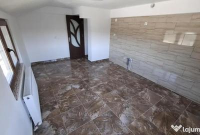 Apartament cu 3 camere decomandat în Bucium - 7