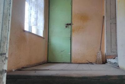 Casă cu 2 camere cu Teren 1100 Mp în Central - 8