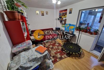 Apartament cu 3 camere decomandat, mobilat în Alexandru cel Bun - 1