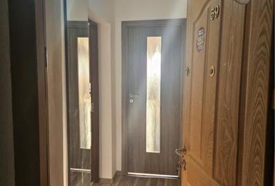 Apartament cu 3 camere decomandat în Giurgiului - 4