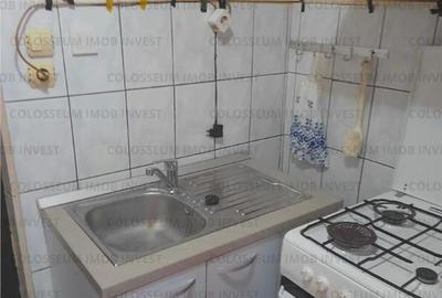 COLOSSEUM: Camera cu baie 22m Tractorul - 4