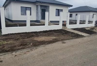 Casă cu 4 camere cu Teren 685 Mp în Corbeanca