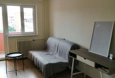 Apartament cu 2 camere decomandat în Plopilor