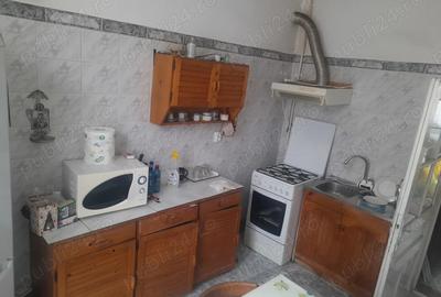 Vand apartament 2 camere la curte comuna, zona centrala Boul Ro?u. - 5