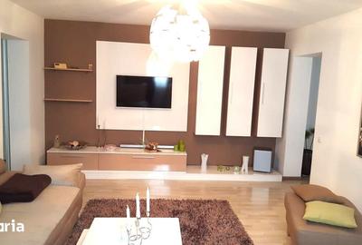 Apartament cu 3 camere semidecomandat în Micro 3 - 3