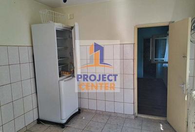 Casa cu 6 camere, pozitie centrala, 600 mp teren Casa cu 6 camere, pozitie centrala, 600 mp teren - 14