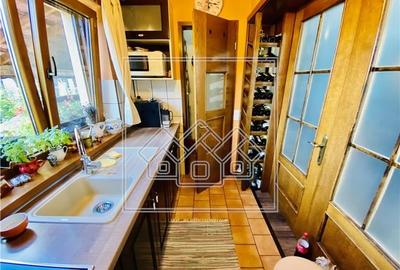 Casa de vanzare in Sibiu - 4 camere si 2 bai - cu piscina - 18