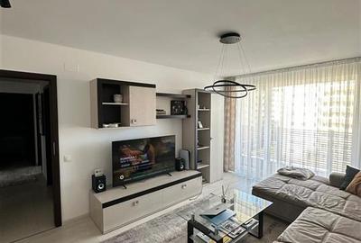 Apartament cu 2 camere decomandat, mobilat în Tractorul - 3